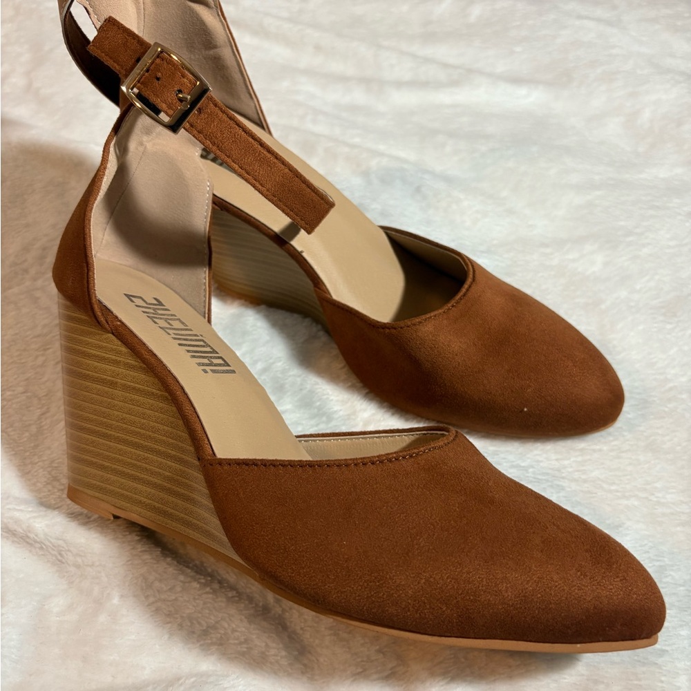 Brown Wedge Heels Women’s Size 8.5